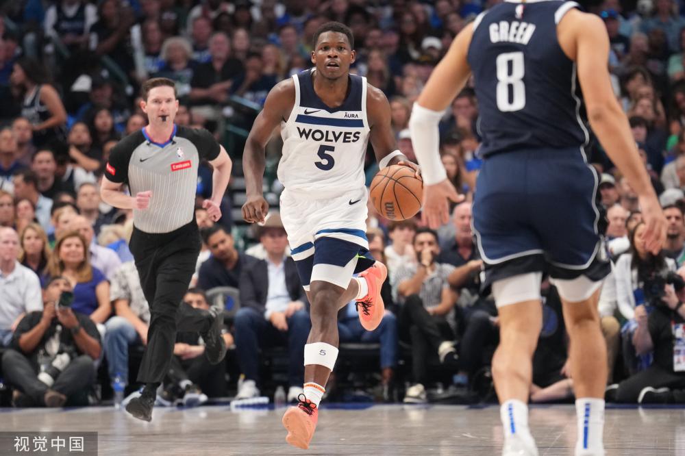 如今的他 如今的他