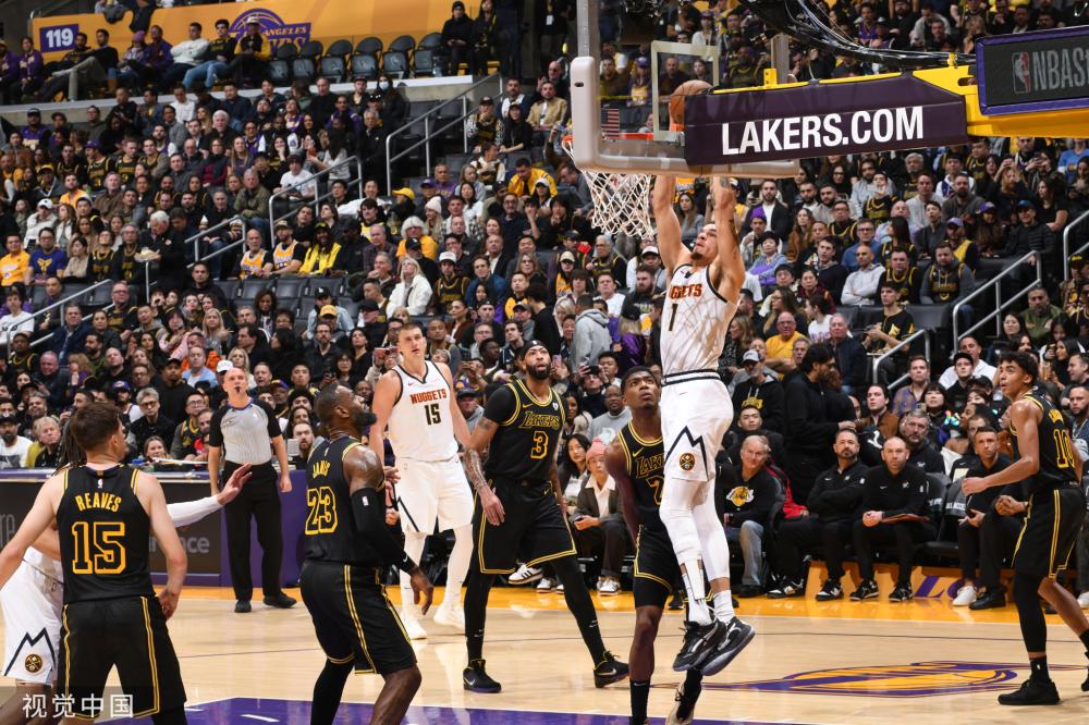 媒体迅速发 媒体迅速发