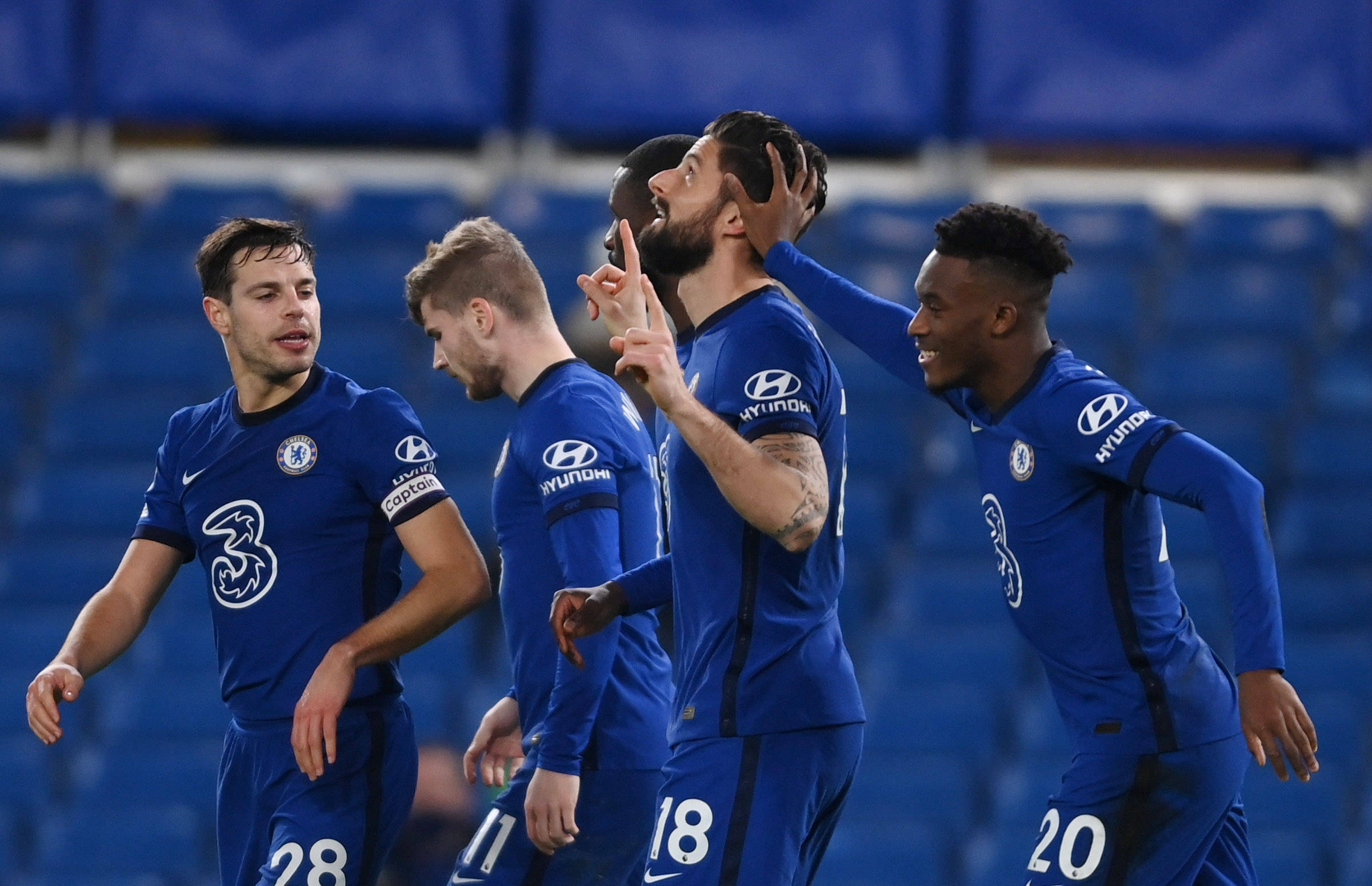 而在这些故 而在这些故